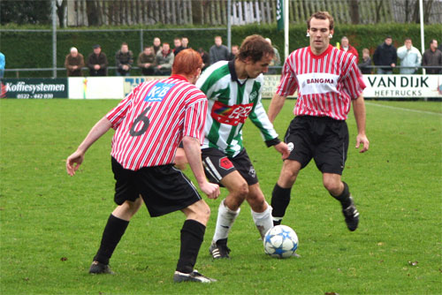 Sc. Genemuiden - s.v.Urk (&copy; Helmich Lubberts)